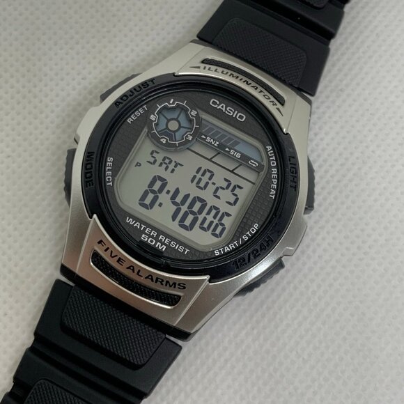 Casio Illuminator Watch 40mm Black silver tone Digital 3237 W-213 50MWR running - Picture 2 of 9